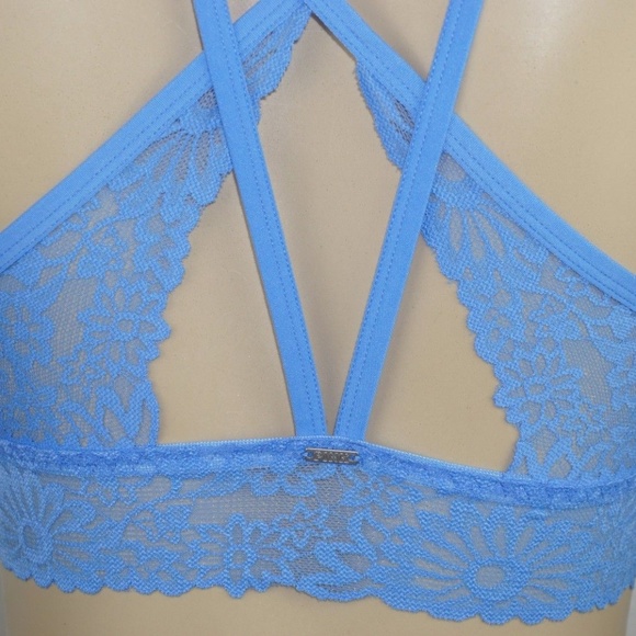 NWT- VS PINK  PUSH UP LACE  BRALETTE- 1 LEFT - Picture 3 of 7